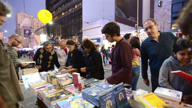 La Noche de las Librerías, un evento para renovar la biblioteca y disfrutar de la cultura porteña